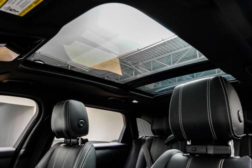 2022 Land Rover Range Rover Velar P250 S R-Dynamic