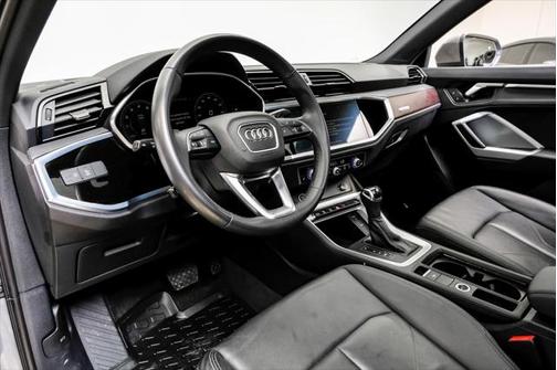 2022 Audi Q3 45 S line Premium Plus