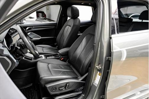 2022 Audi Q3 45 S line Premium Plus