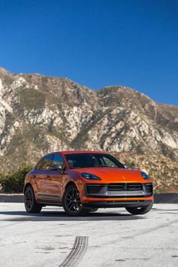 2023 Porsche Macan T