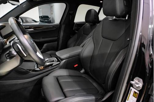 2024 BMW X4 xDrive30i