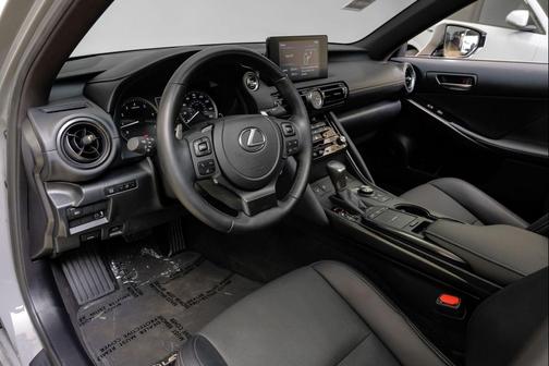 incognito 2025 Lexus IS 350 Base