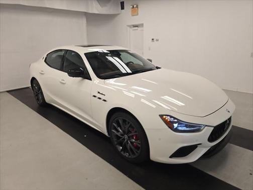 2022 Maserati Ghibli Modena
