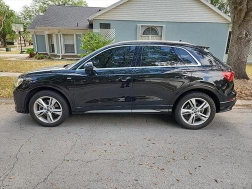 2022 Audi Q3 45 S line Premium Plus