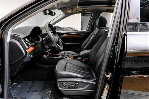 2023 Audi Q5 45 S line Premium