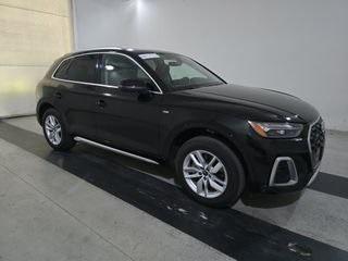 2023 Audi Q5 45 S line Premium