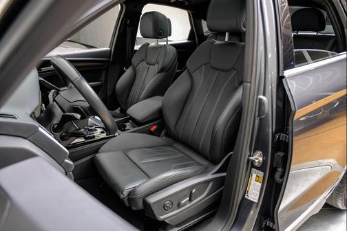 2023 Audi Q5 45 S line Premium Plus