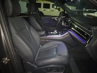 2023 Audi Q7 45 Premium Plus