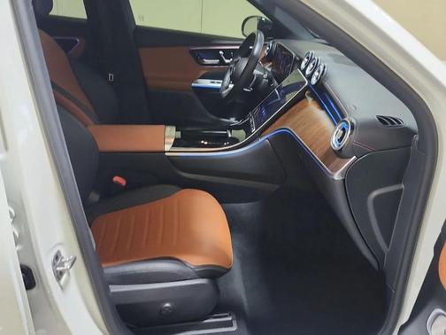 2025 Mercedes-Benz GLC 300 Base