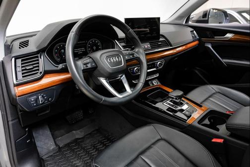 2023 Audi Q5 45 S line Premium Plus