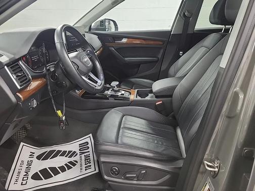 2023 Audi Q5 45 S line Premium Plus