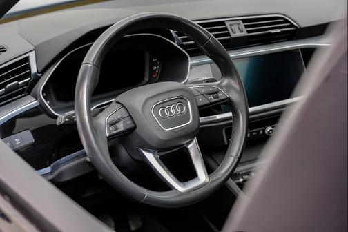 2022 Audi Q3 45 S line Premium Plus