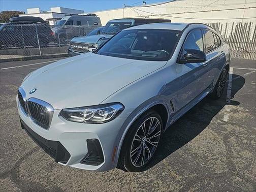 2023 BMW X4 M40i