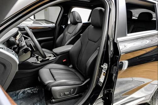2024 BMW X4 xDrive30i