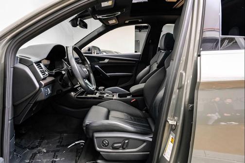 2023 Audi Q5 45 S line Premium Plus
