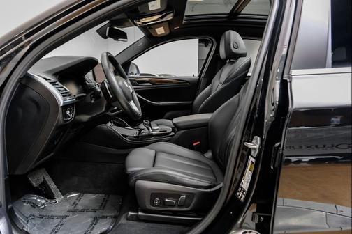 2024 BMW X4 xDrive30i