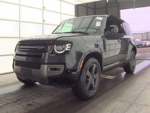 2023 Land Rover Defender 110 X-Dynamic SE