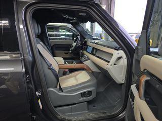 2023 Land Rover Defender 110 X-Dynamic SE