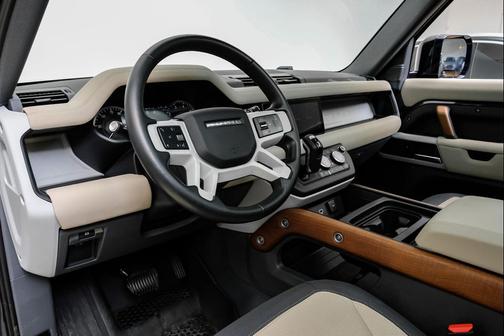 2023 Land Rover Defender 110 X-Dynamic SE