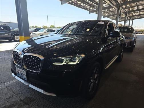 2024 BMW X4 xDrive30i