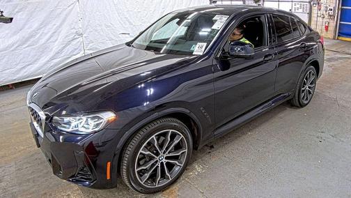 2023 BMW X4 xDrive30i