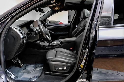 2023 BMW X4 xDrive30i
