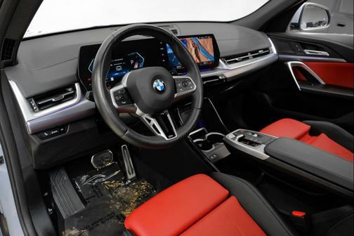 Gray Metallic 2025 BMW X2 xDrive28i