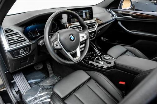 2024 BMW X4 xDrive30i