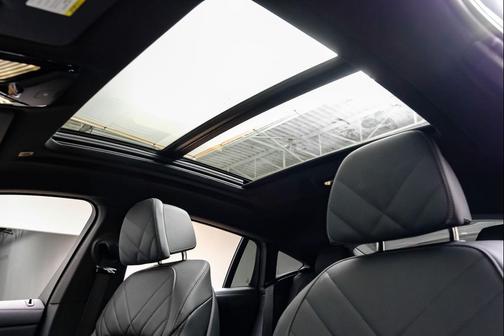 2025 BMW X6 xDrive40i