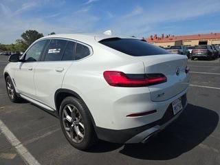 2025 BMW X4 xDrive30i