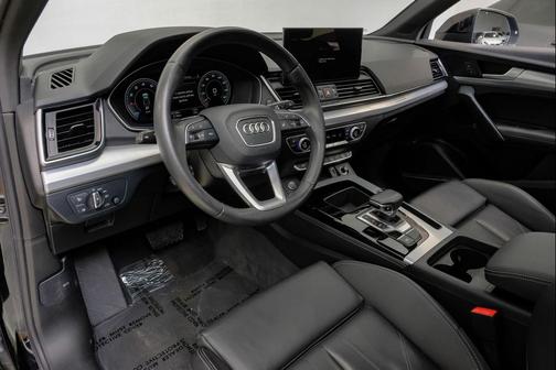 2023 Audi Q5 45 S line Premium Plus