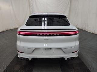 2024 Porsche Cayenne Base