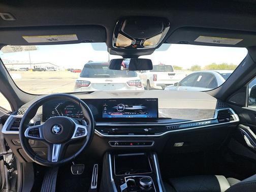 Gray Metallic 2025 BMW X6 xDrive40i