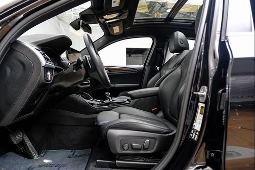 2024 BMW X4 xDrive30i