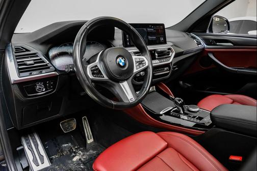 2023 BMW X4 xDrive30i