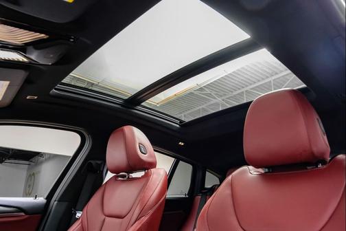 2023 BMW X4 xDrive30i