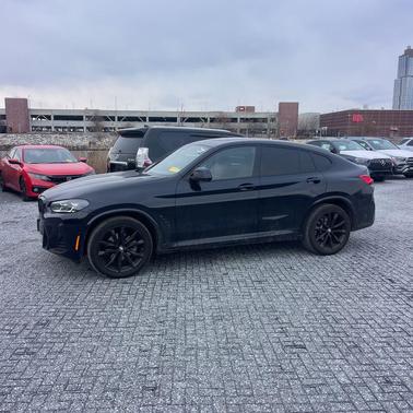 2023 BMW X4 xDrive30i