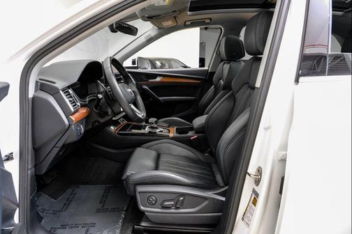 2023 Audi Q5 45 S line Premium Plus