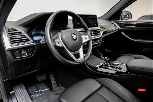 2024 BMW X4 xDrive30i
