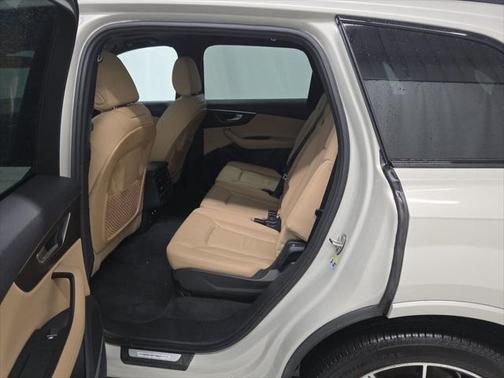 2023 Audi Q7 55 Premium Plus