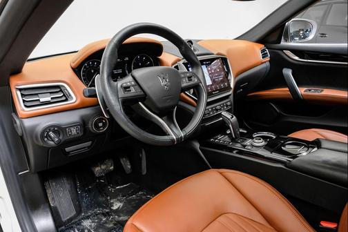 2023 Maserati Ghibli Modena