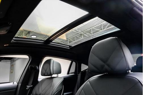 2025 BMW X6 xDrive40i