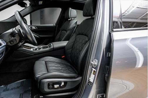 2025 BMW X6 xDrive40i