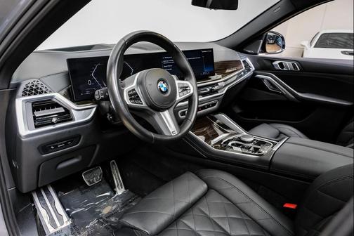 2024 BMW X6 xDrive40i