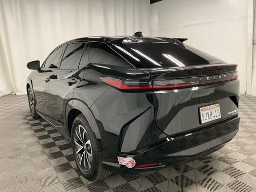 2023 Lexus RZ 450e Premium