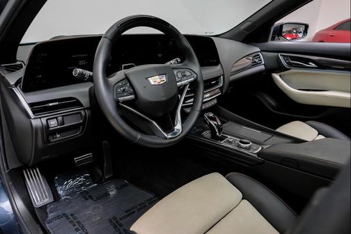 2025 Cadillac CT5 Sport