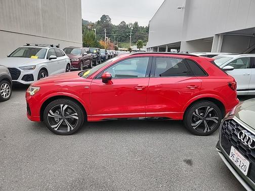 2023 Audi Q3 45 S line Premium Plus