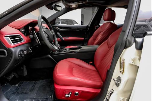 2022 Maserati Ghibli Modena