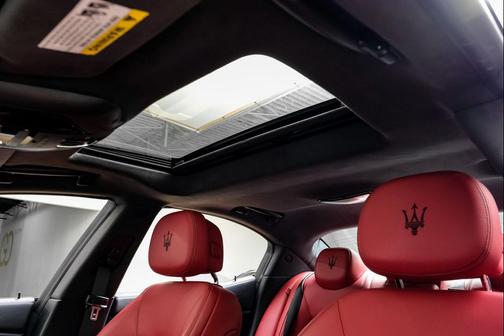 2022 Maserati Ghibli Modena