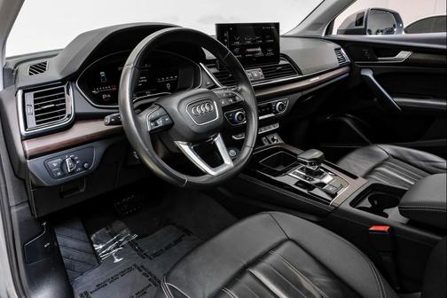 2023 Audi Q5 45 S line Premium Plus